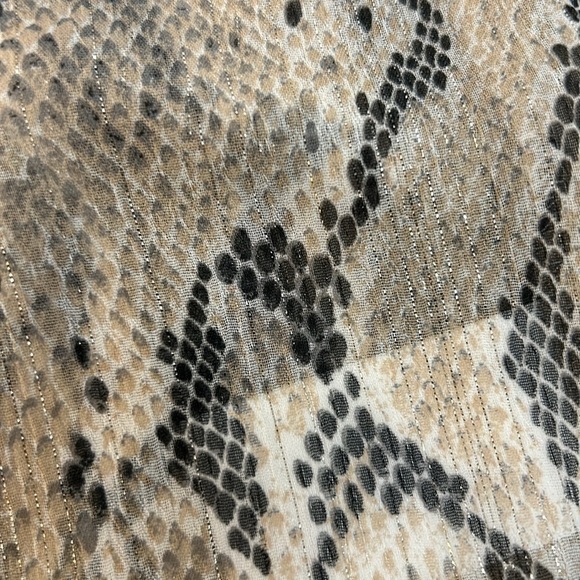 Express Ruffle Neck Blouse Python Print Size Large 🔥 - Picture 9 of 9